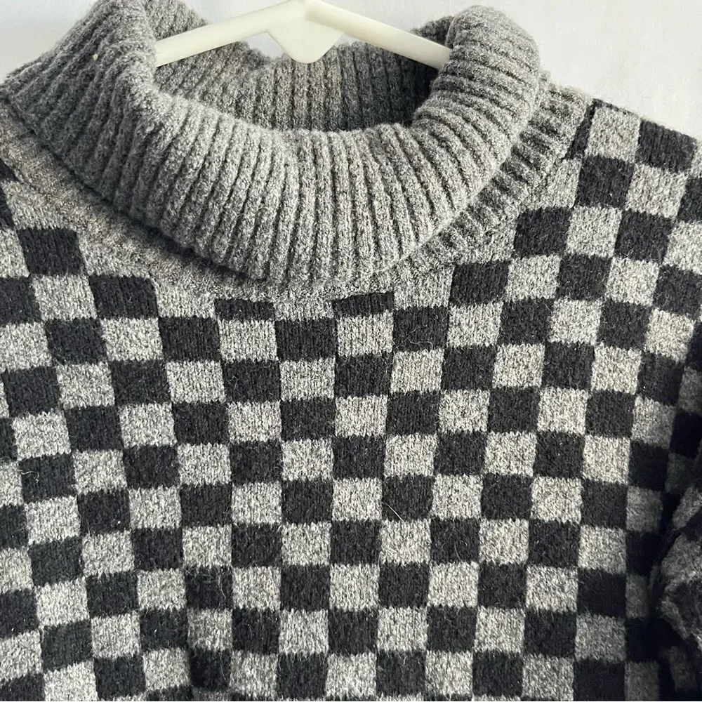 GAP kid checkered